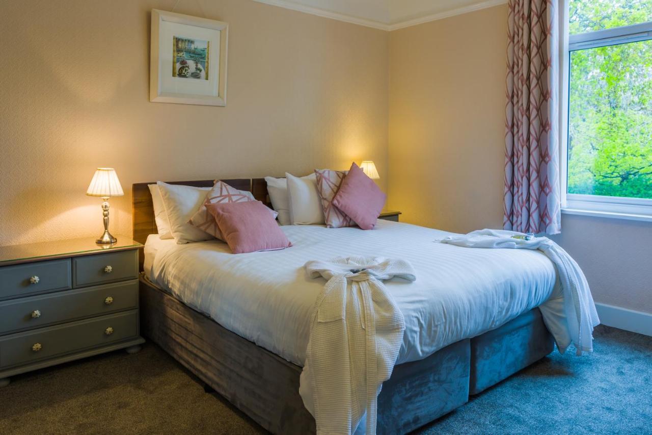 Relax At Rosscourt Guest House-Free On Site Parking (Adults Only) Борнмут Екстер'єр фото