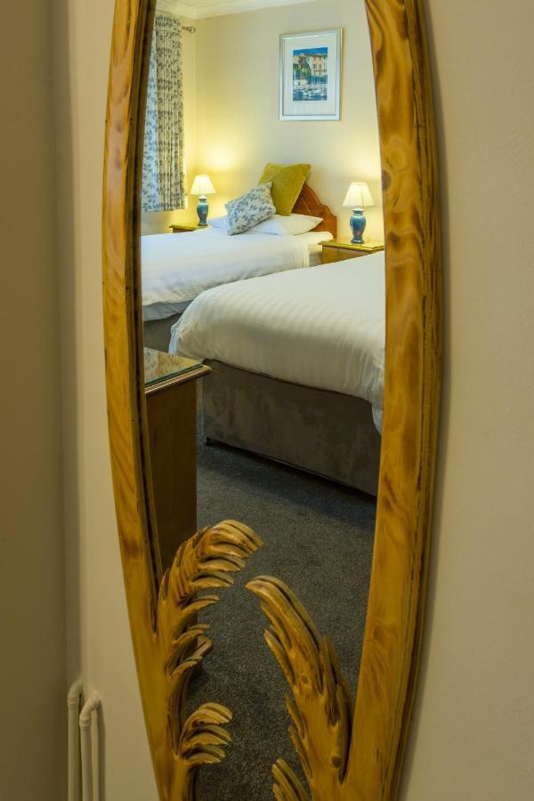 Relax At Rosscourt Guest House-Free On Site Parking (Adults Only) Борнмут Екстер'єр фото