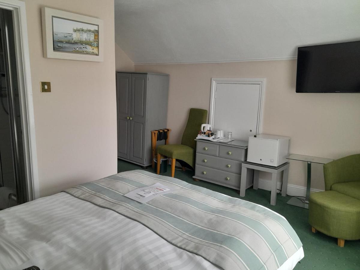 Relax At Rosscourt Guest House-Free On Site Parking (Adults Only) Борнмут Екстер'єр фото