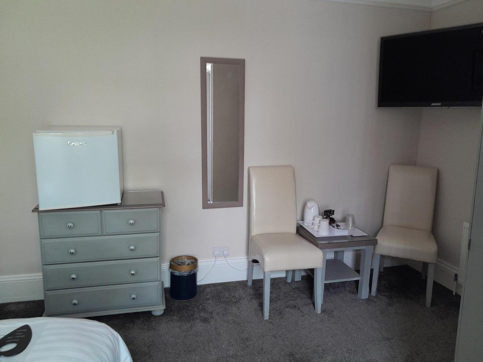 Relax At Rosscourt Guest House-Free On Site Parking (Adults Only) Борнмут Екстер'єр фото