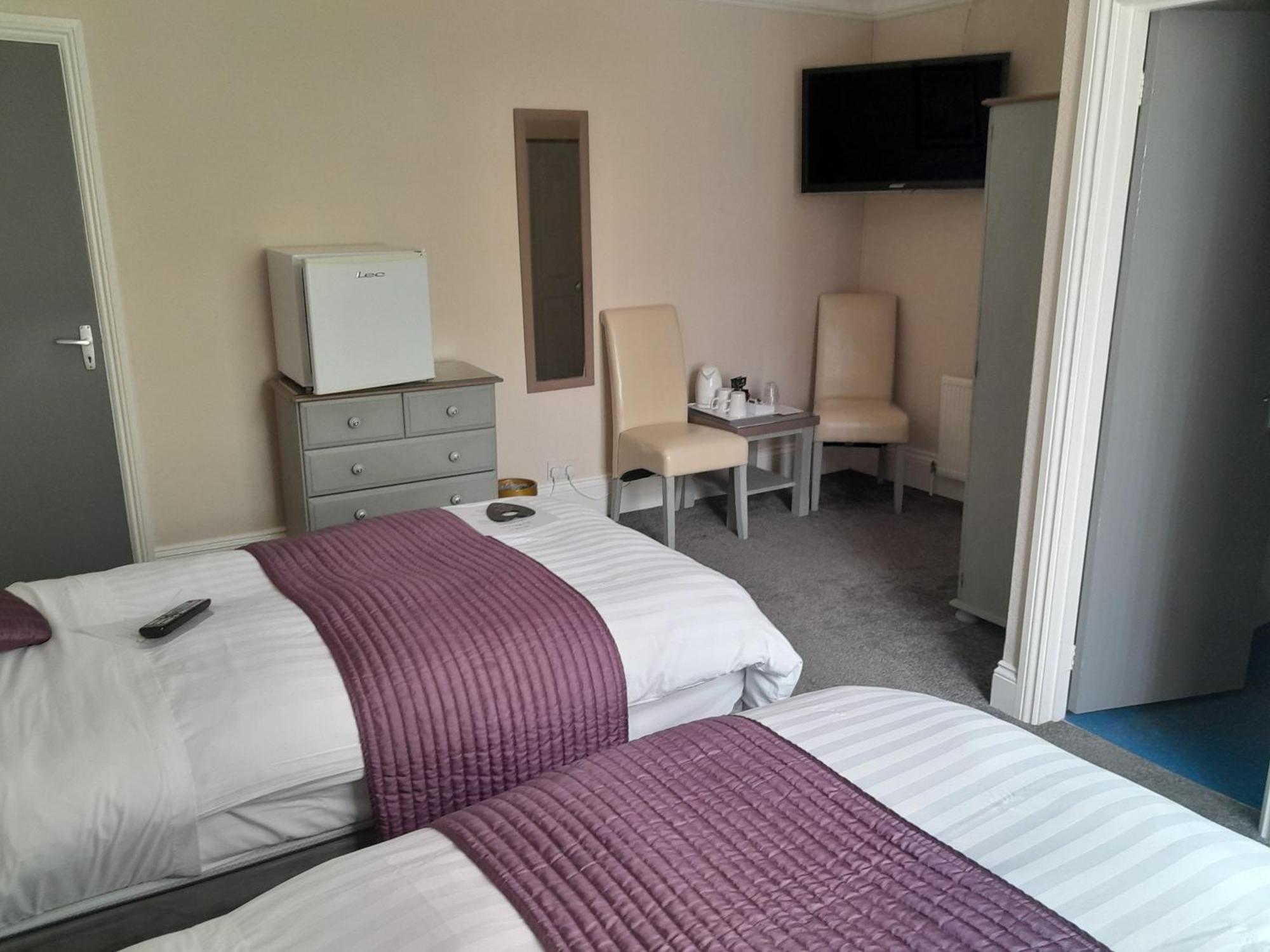Relax At Rosscourt Guest House-Free On Site Parking (Adults Only) Борнмут Екстер'єр фото
