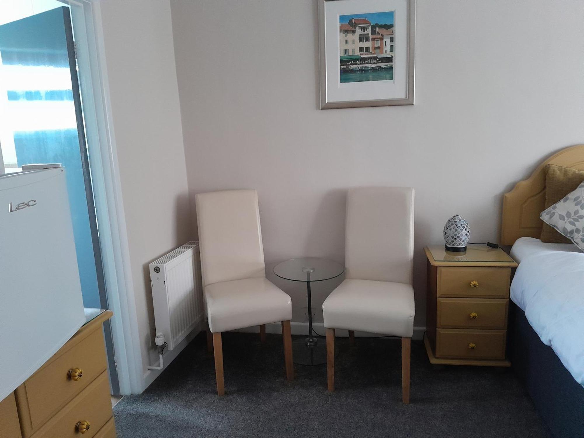 Relax At Rosscourt Guest House-Free On Site Parking (Adults Only) Борнмут Екстер'єр фото