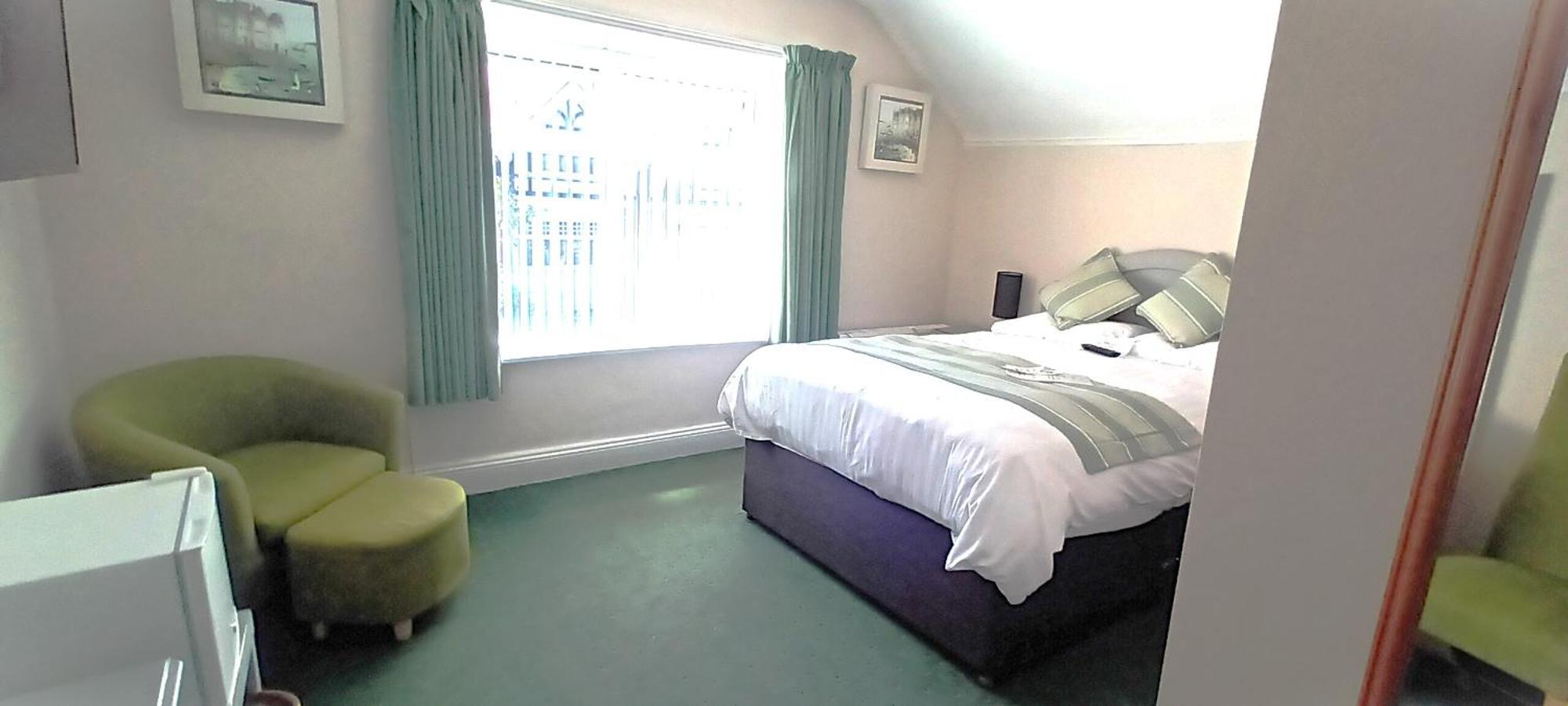 Relax At Rosscourt Guest House-Free On Site Parking (Adults Only) Борнмут Екстер'єр фото