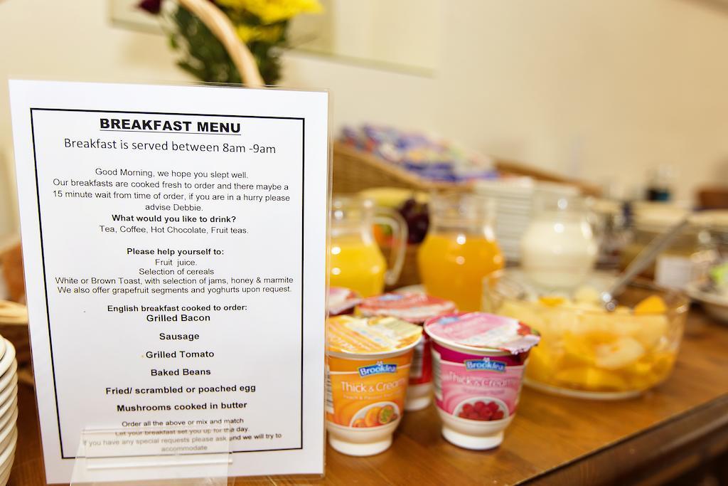 Relax At Rosscourt Guest House-Free On Site Parking (Adults Only) Борнмут Екстер'єр фото